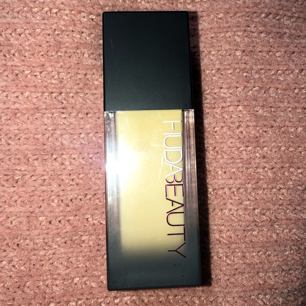Huda Beauty foundation creme brûlée 150G